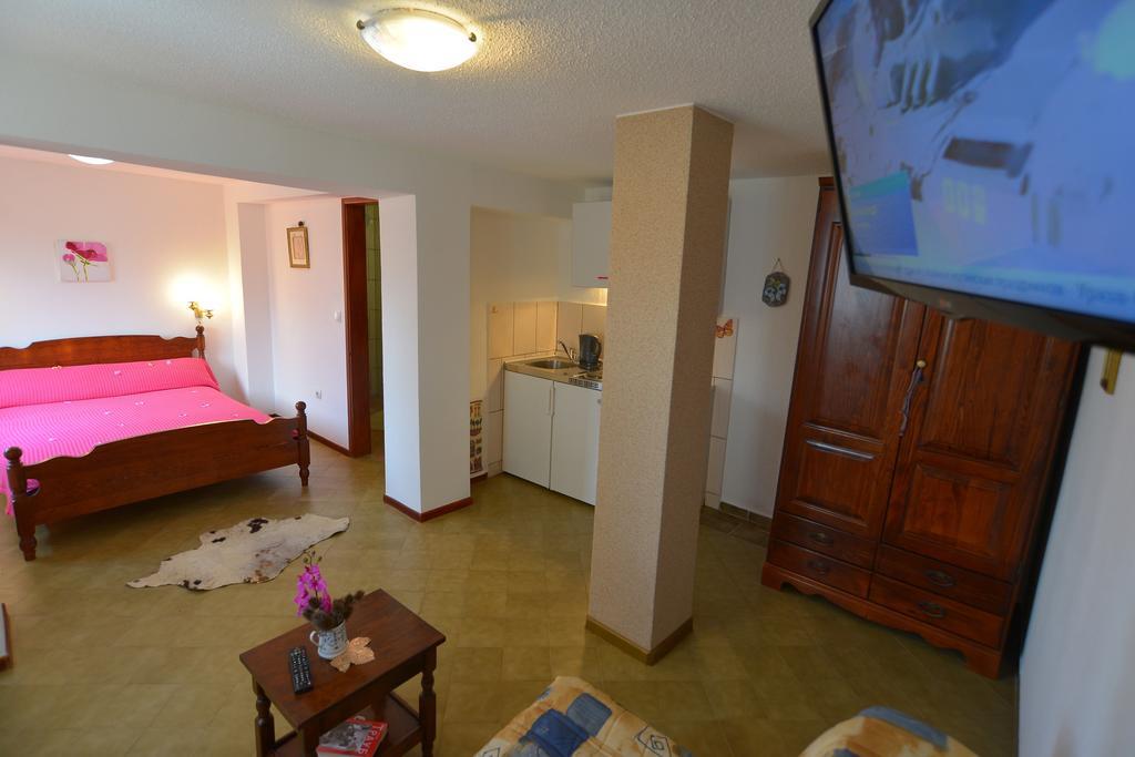 Apartments Palace Mira Mare 蒂瓦特 外观 照片